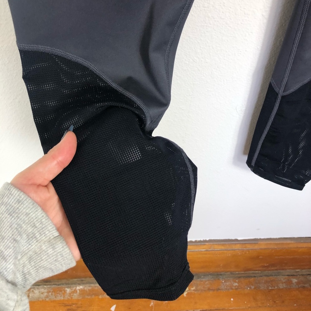 FABLETICS black floral crop legging W15 - Picture 4 of 7